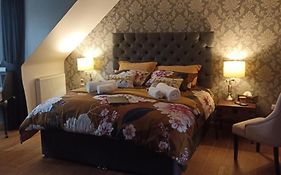 Outlander Boutique B&B Super King